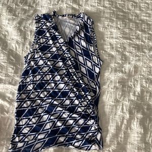 41 Hawthorn wrap tank